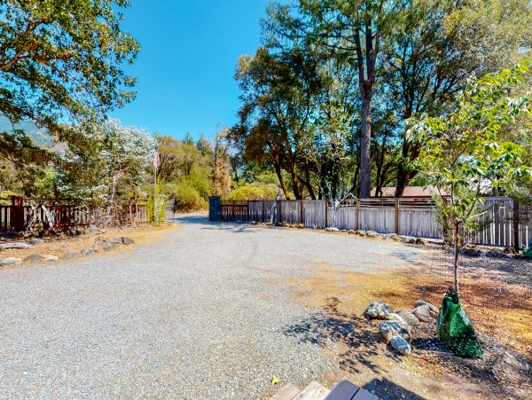 Mendocino Home 982936