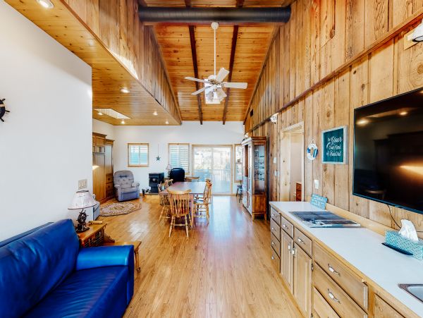 Mendocino Home 982938