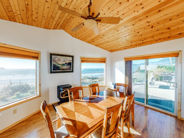 Mendocino Home 982938
