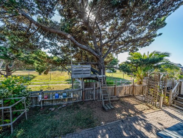 Mendocino Home 982939