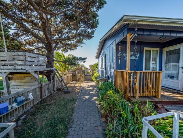 Mendocino Home 982939