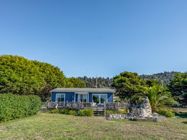 Mendocino Home 982939