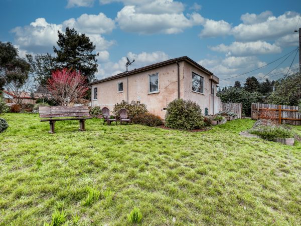 Mendocino Home 982941