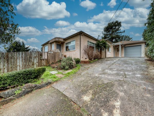 Mendocino Home 982941