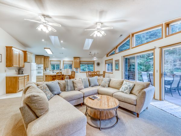 Mendocino Home 982943