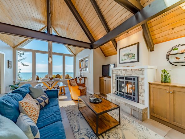 Mendocino Home 982944