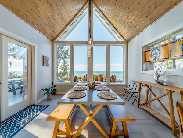 Mendocino Home 982944