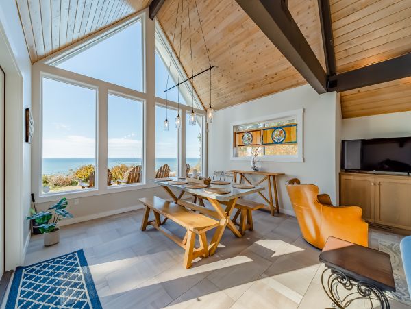 Mendocino Home 982944