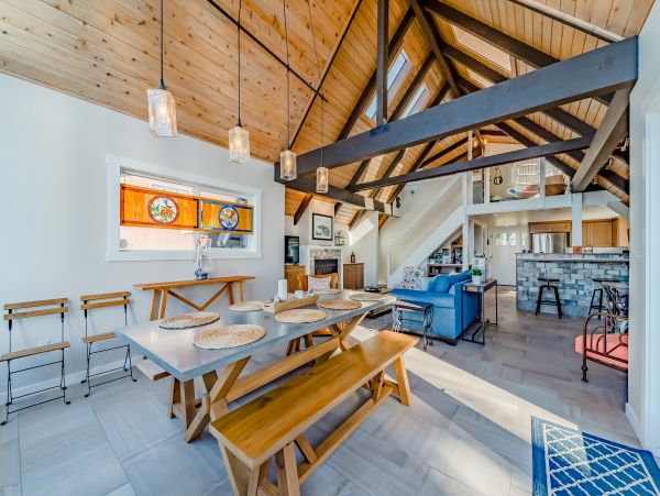Mendocino Home 982944