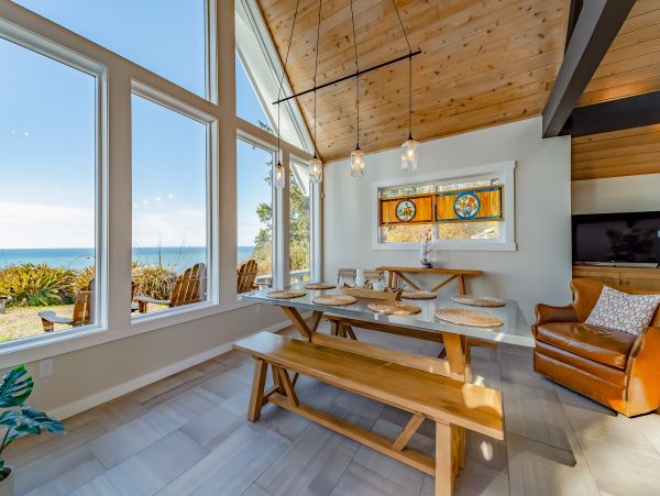 Mendocino Home 982944