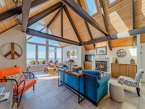 Mendocino Home 982944