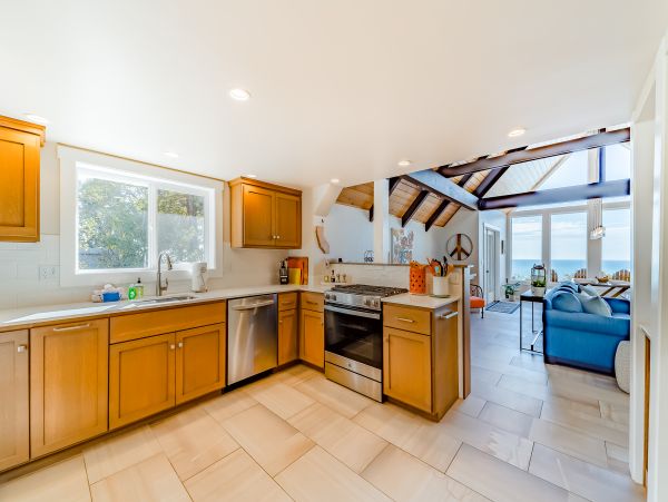 Mendocino Home 982944