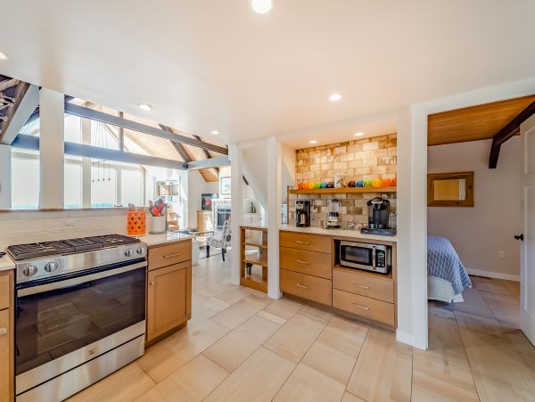 Mendocino Home 982944