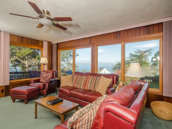 Mendocino Home 982945