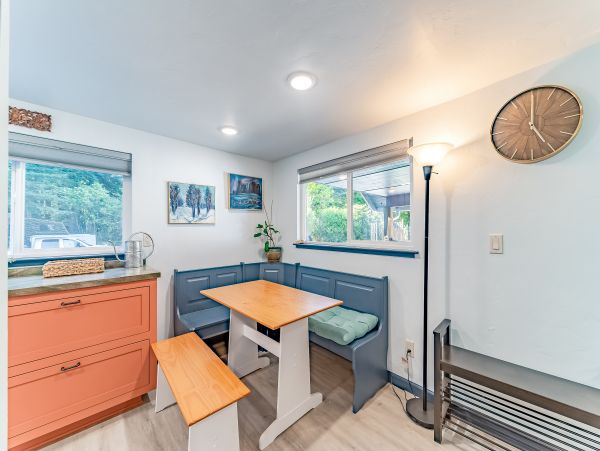 Mendocino Home 982946