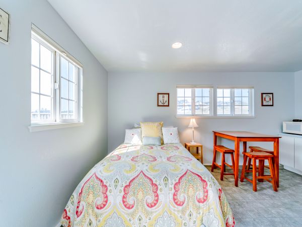 Mendocino Home 982949