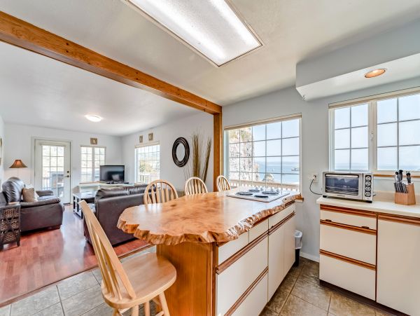 Mendocino Home 982949
