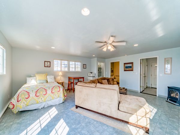 Mendocino Home 982949