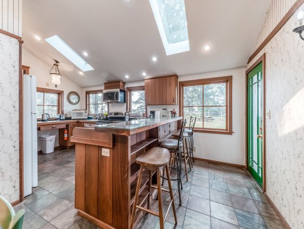 Mendocino Home 982950