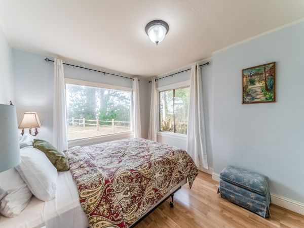 Mendocino Home 982950
