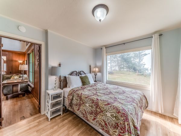 Mendocino Home 982950