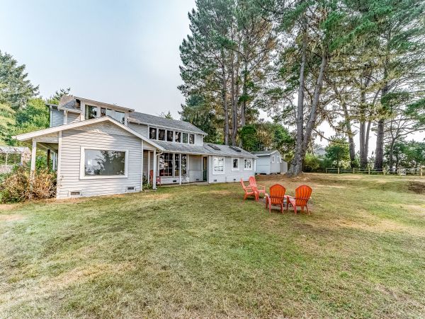 Mendocino Home 982950