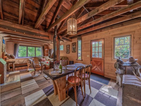 Mendocino Home 982955