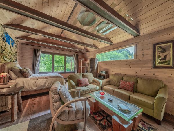Mendocino Home 982955