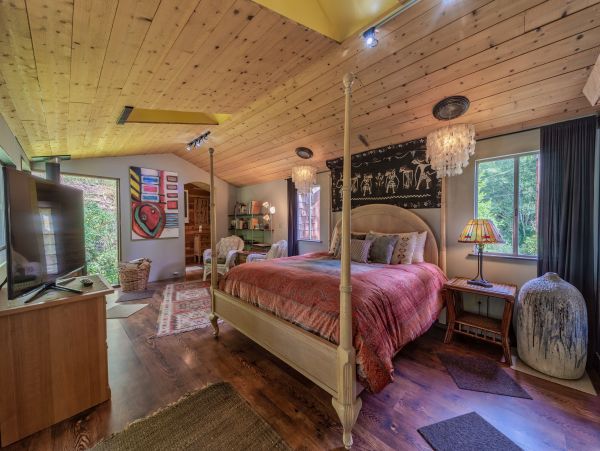 Mendocino Home 982955