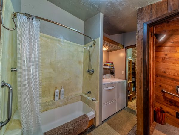 Mendocino Home 982955