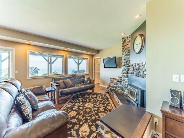 Mendocino Home 982956