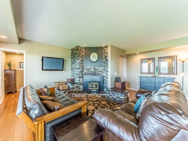Mendocino Home 982956