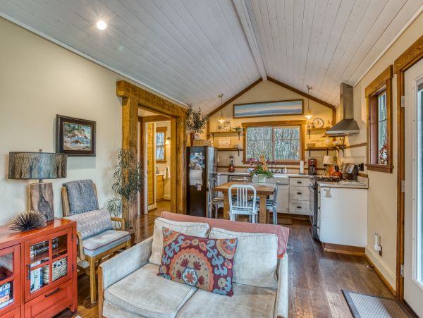 Mendocino Home 982958