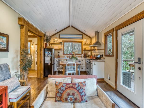 Mendocino Home 982958