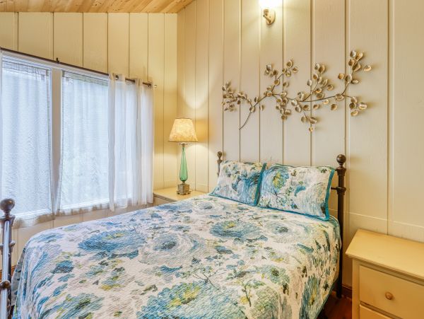Mendocino Home 982959