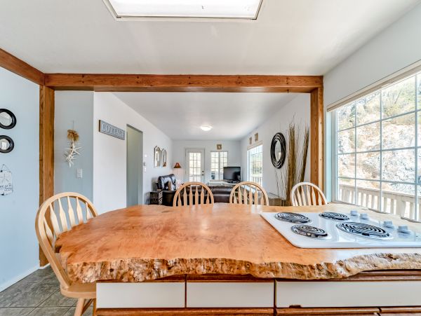 Mendocino Home 982960