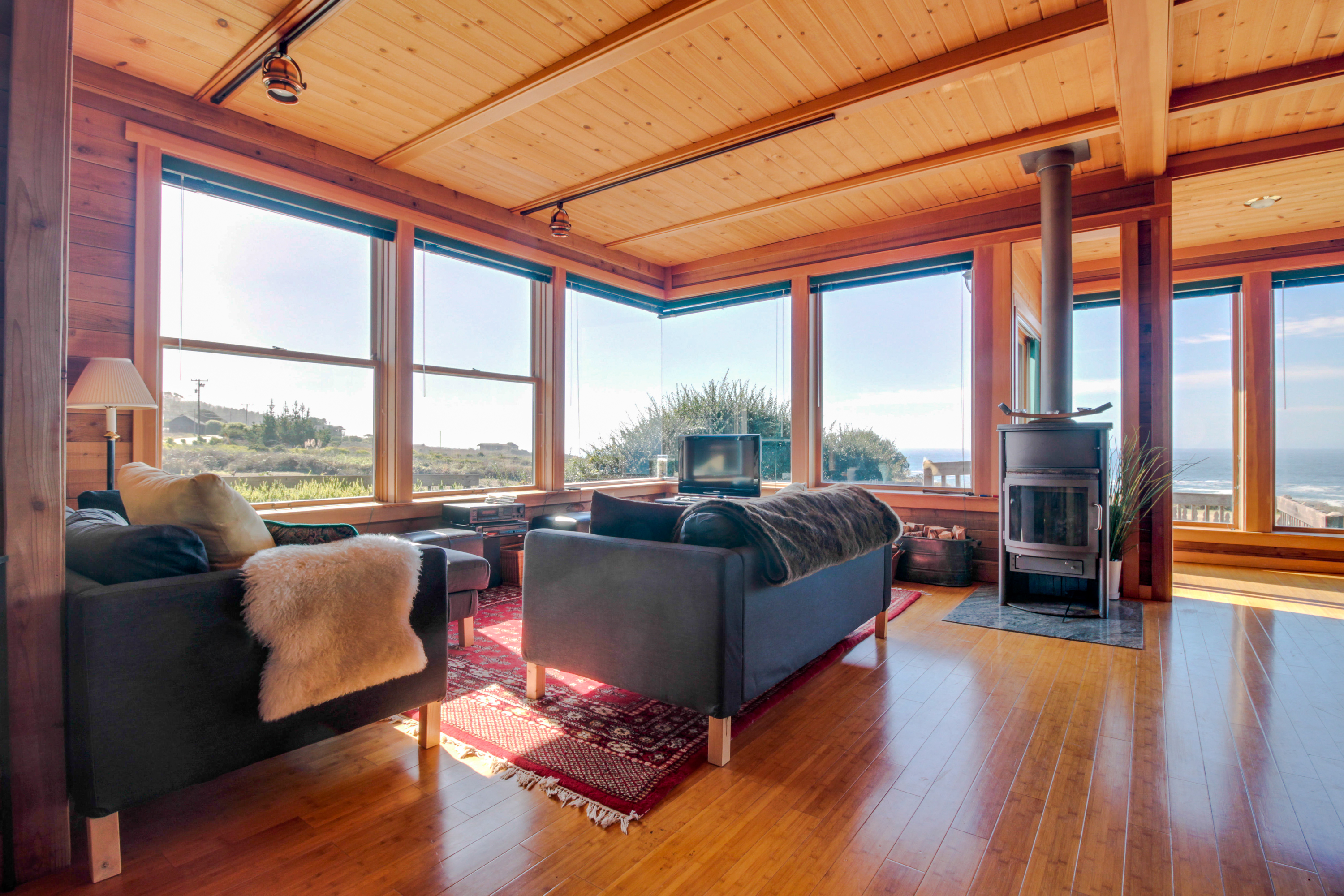 Mendocino Home 982965