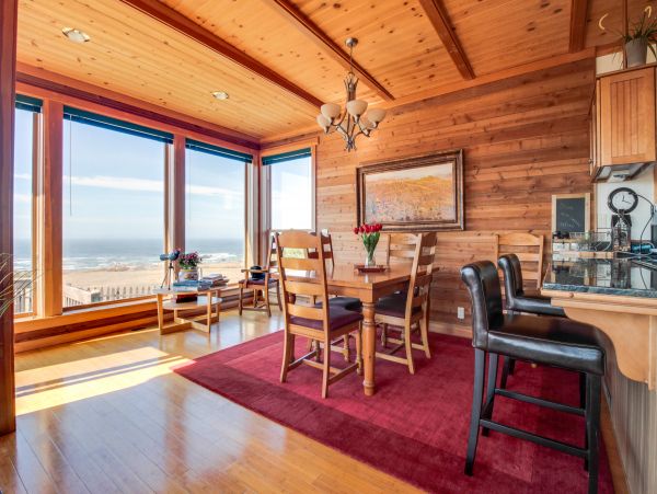 Mendocino Home 982965