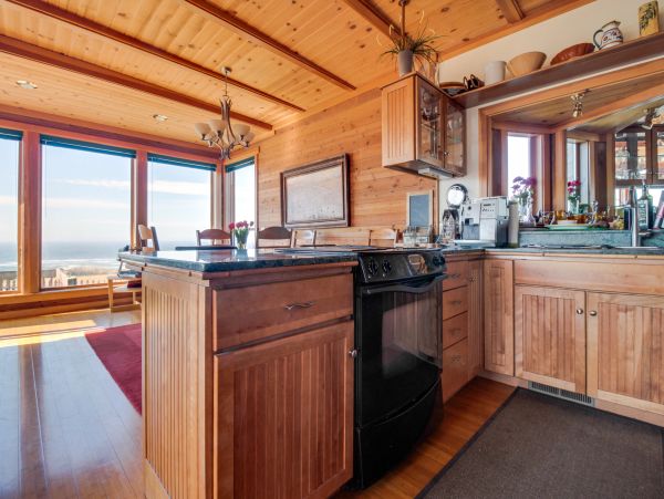 Mendocino Home 982965