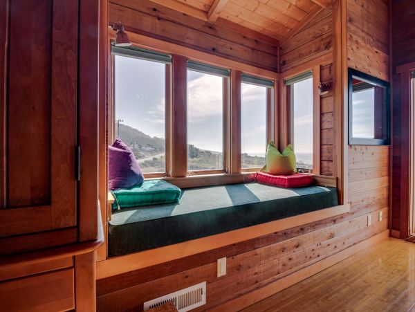 Mendocino Home 982965