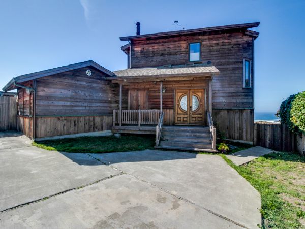 Mendocino Home 982965