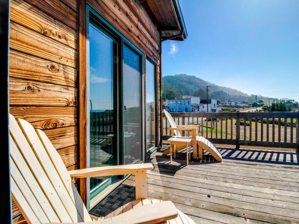 Mendocino Home 982965
