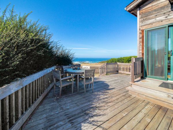 Mendocino Home 982965