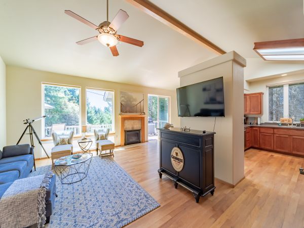 Mendocino Home 982966