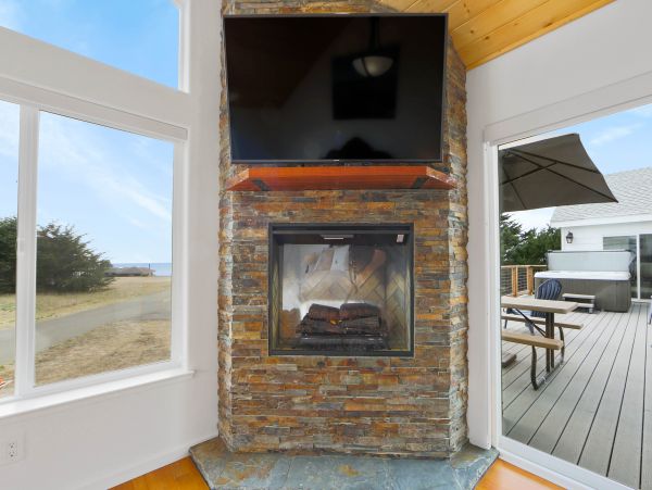 Mendocino Home 982968