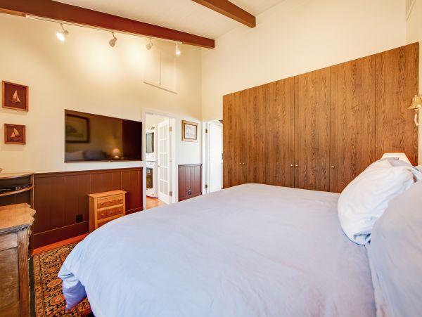Mendocino Home 982970