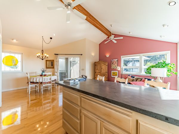 Mendocino Home 982972