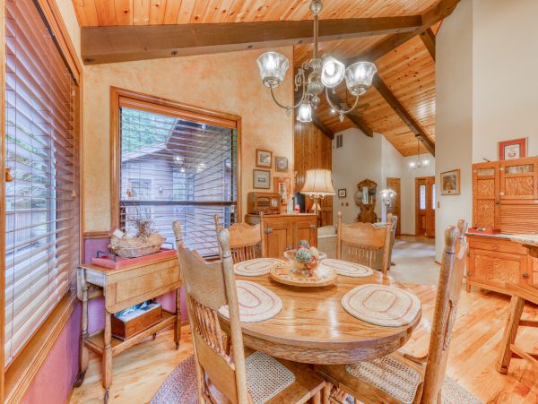 Mendocino Home 982973