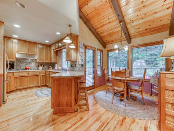 Mendocino Home 982973