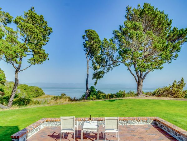 Mendocino Home 982974
